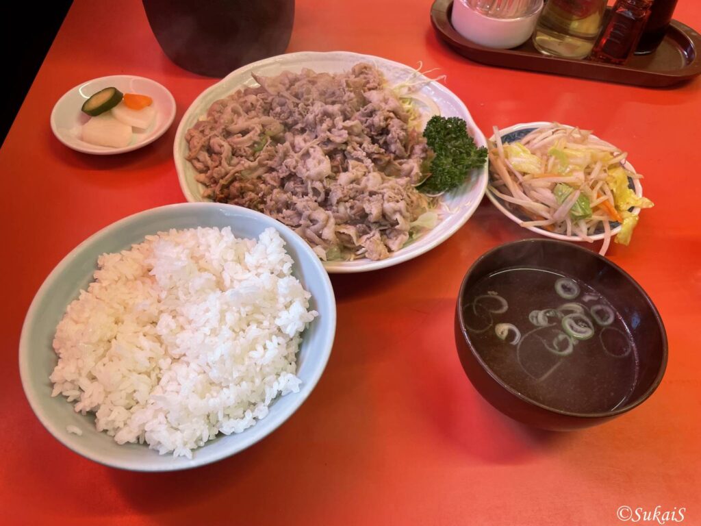 上中里駅近くの百亀楼の朝鮮焼ランチ