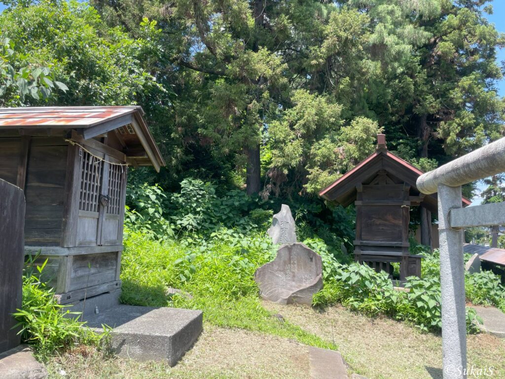 富士塚山頂への入口
