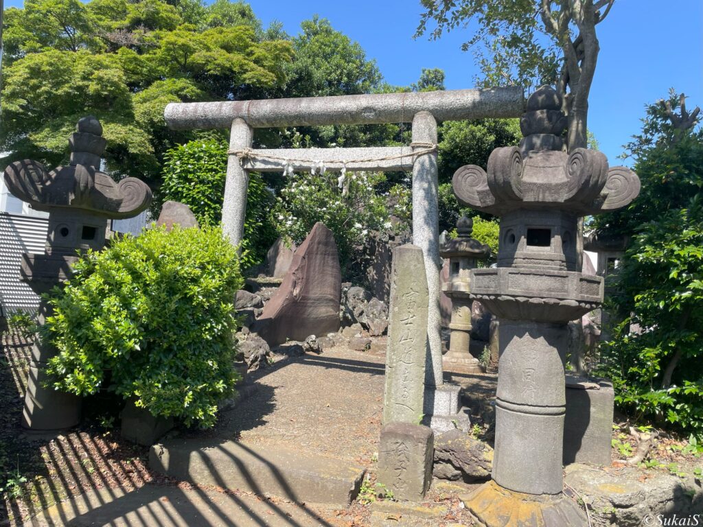 富士塚の鳥居