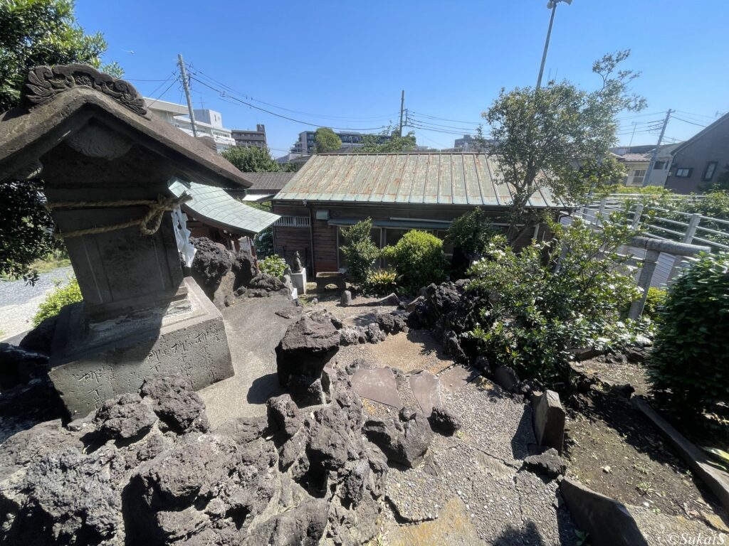 浅久保浅間神社富士塚を俯瞰してみる