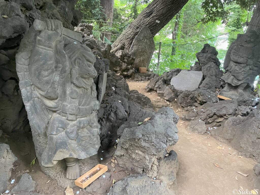 2体の天狗
