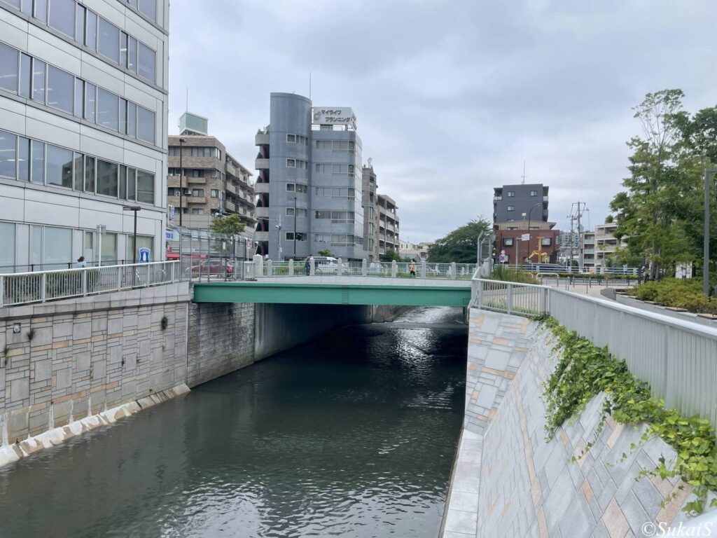 神田川とそこにかかる淀橋