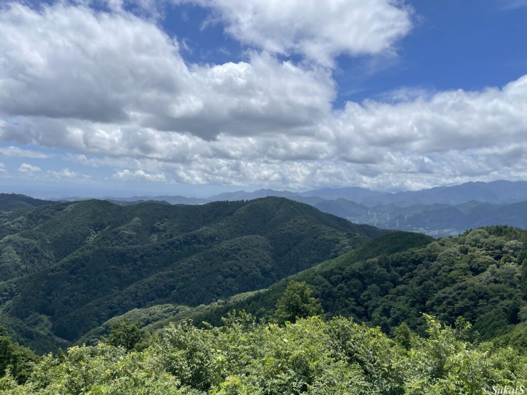 尾根の眺め