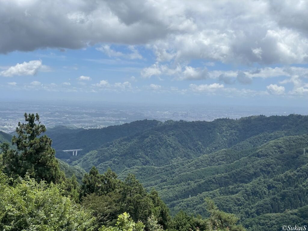 景信山から高尾方面の眺め