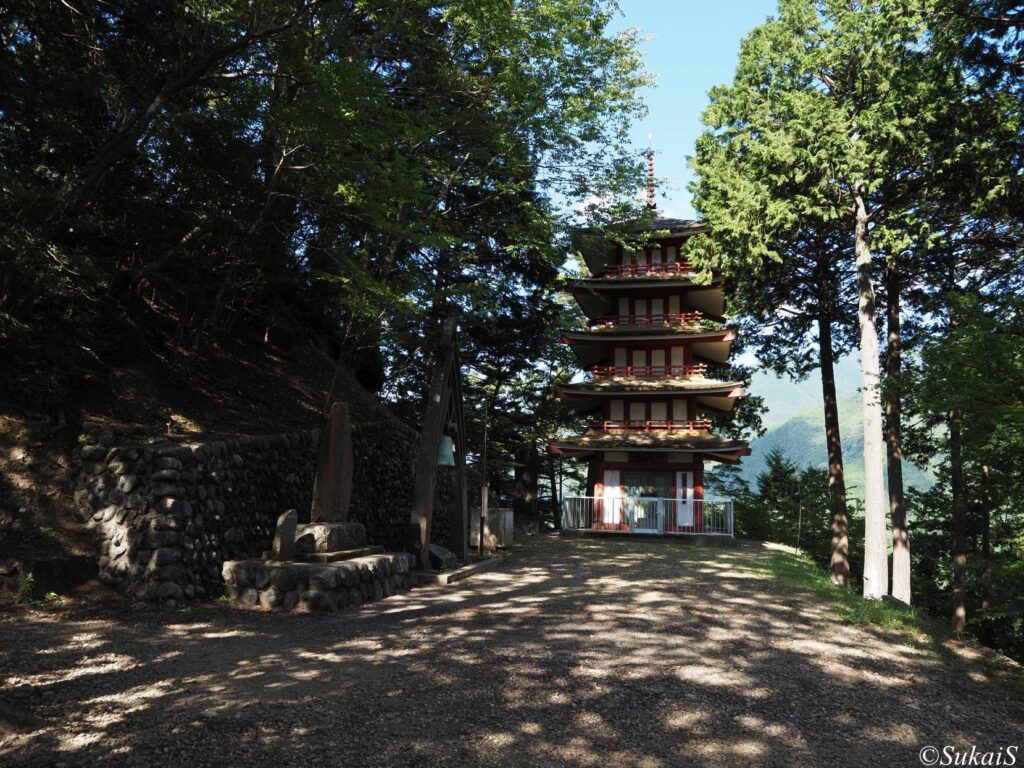 戦没者奉祠靖國の塔