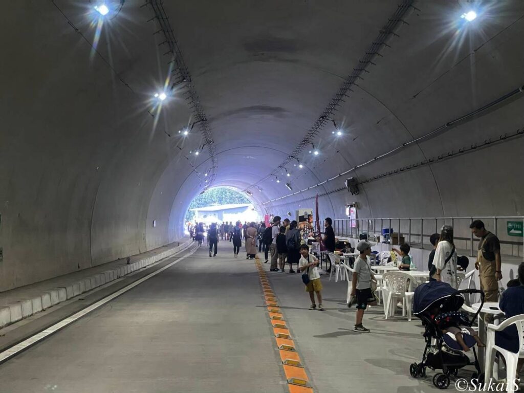 石岡市側の入り口