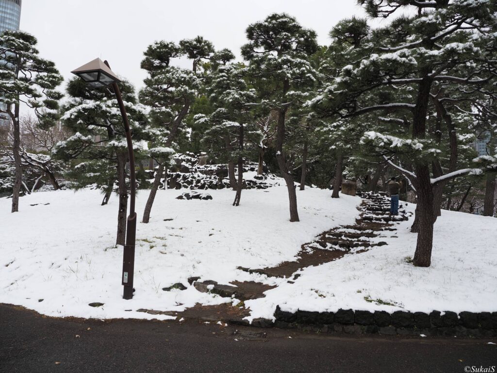 日比谷公園・三笠山