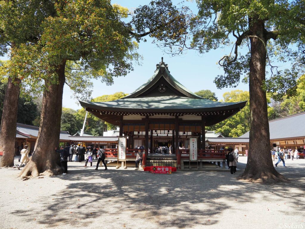 氷川神社の舞殿