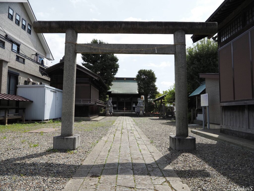 浅間神社の境内