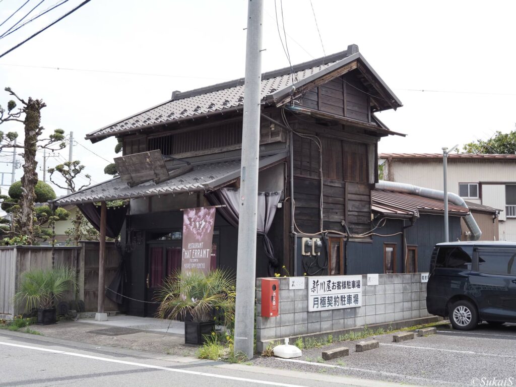 本町通り沿いの歴史を感じる建物