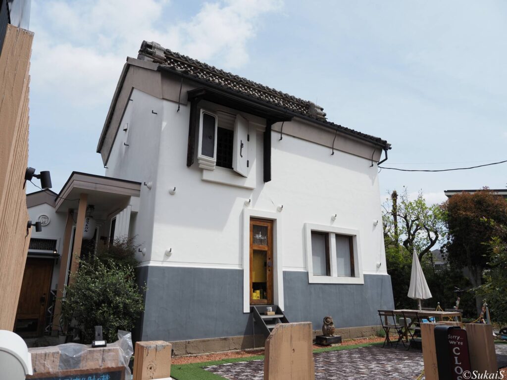 本町通り沿いの歴史を感じる建物