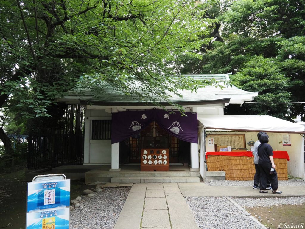 駒込富士神社の社殿