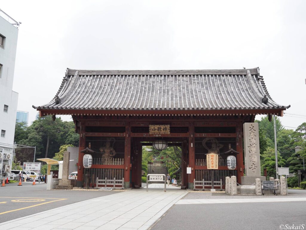 護国寺の山門