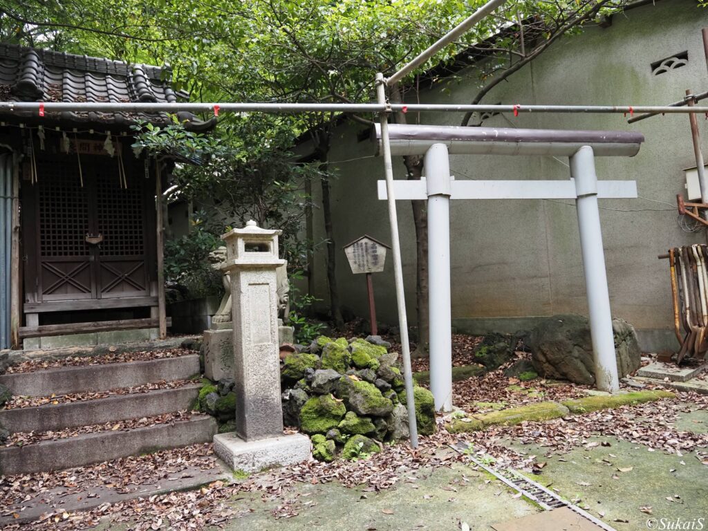 高田富士の鳥居