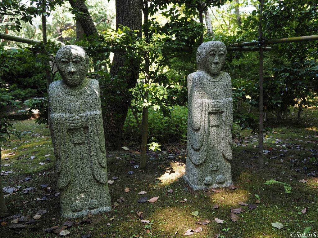 朝鮮王朝19世紀の石像「童子石」。