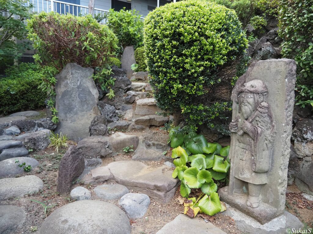 富士塚入口