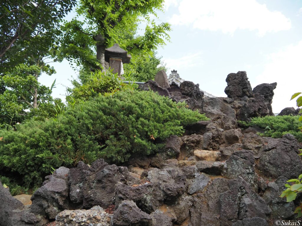 富士塚山頂・西から