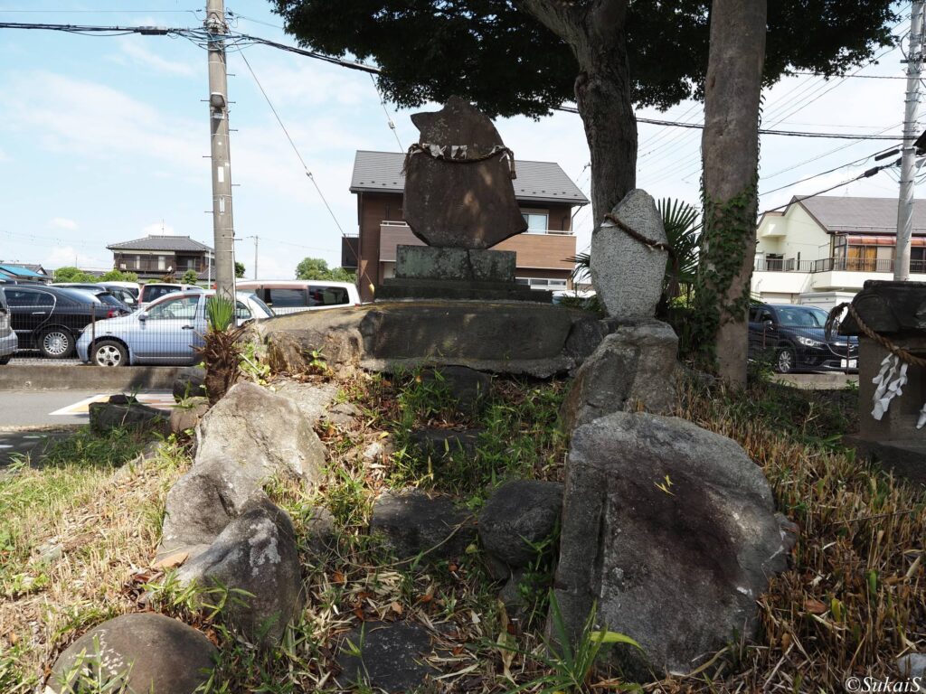 八幡神社の富士塚